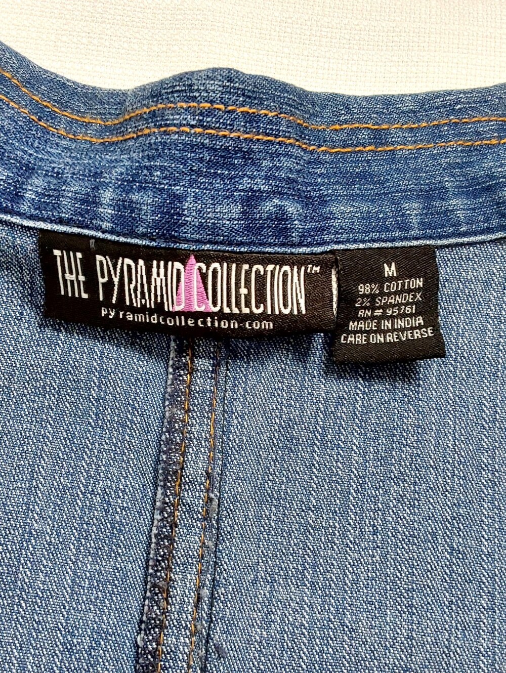 Pyramid Collection jean jacket - Picture 3 of 6